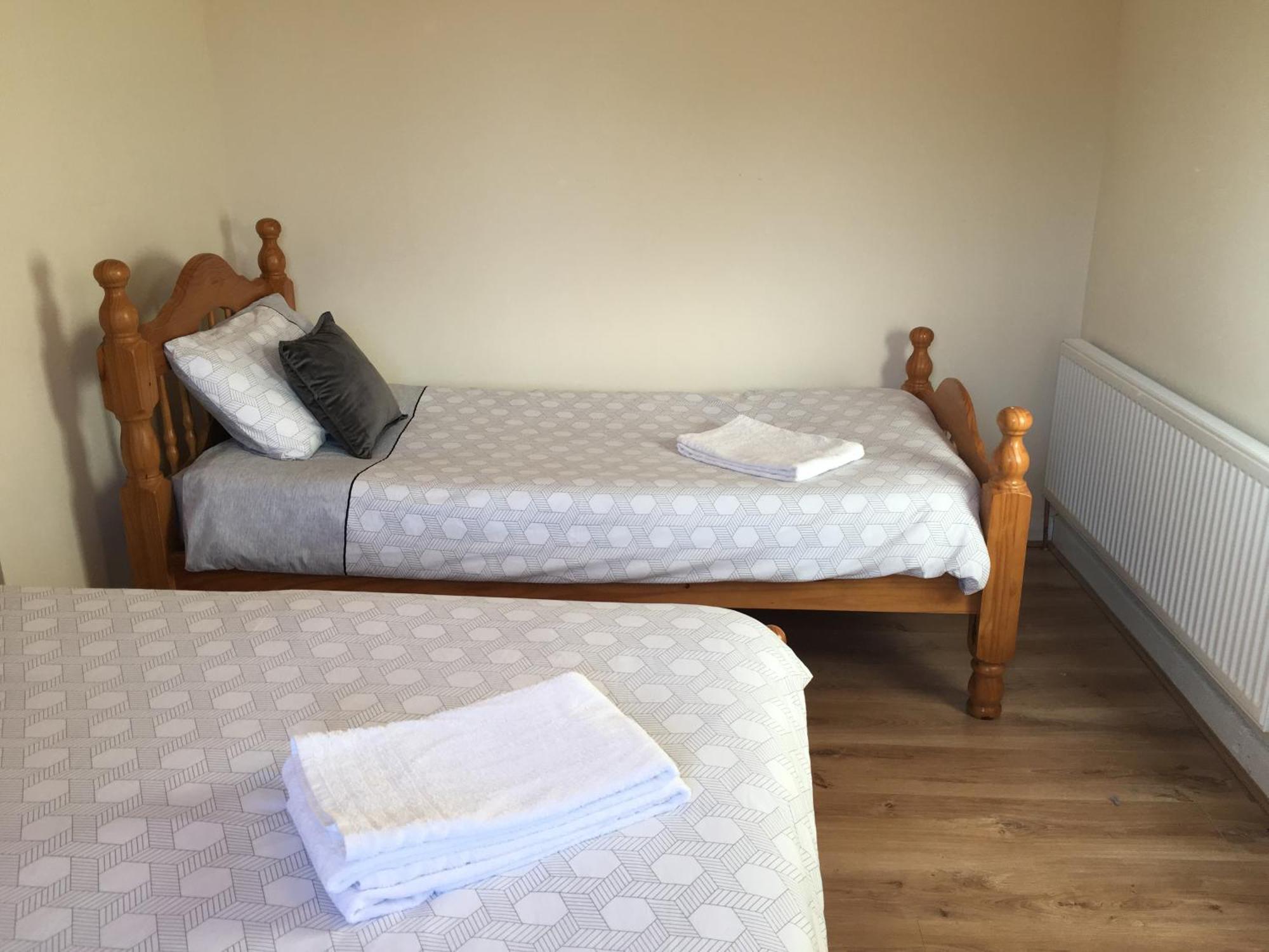 Private Double Rooms & Twin Rooms Rahoon Γκάλγουεϊ Εξωτερικό φωτογραφία